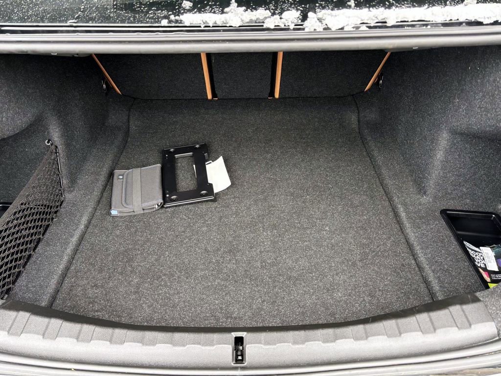 Certified 2025 BMW 330i xDrive Sedan image 9