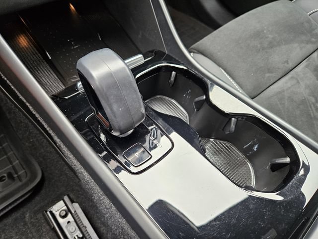 Certified 2023 Volvo XC40 Recharge Plus w/ Protection Package Premier AWD/4WD image 27