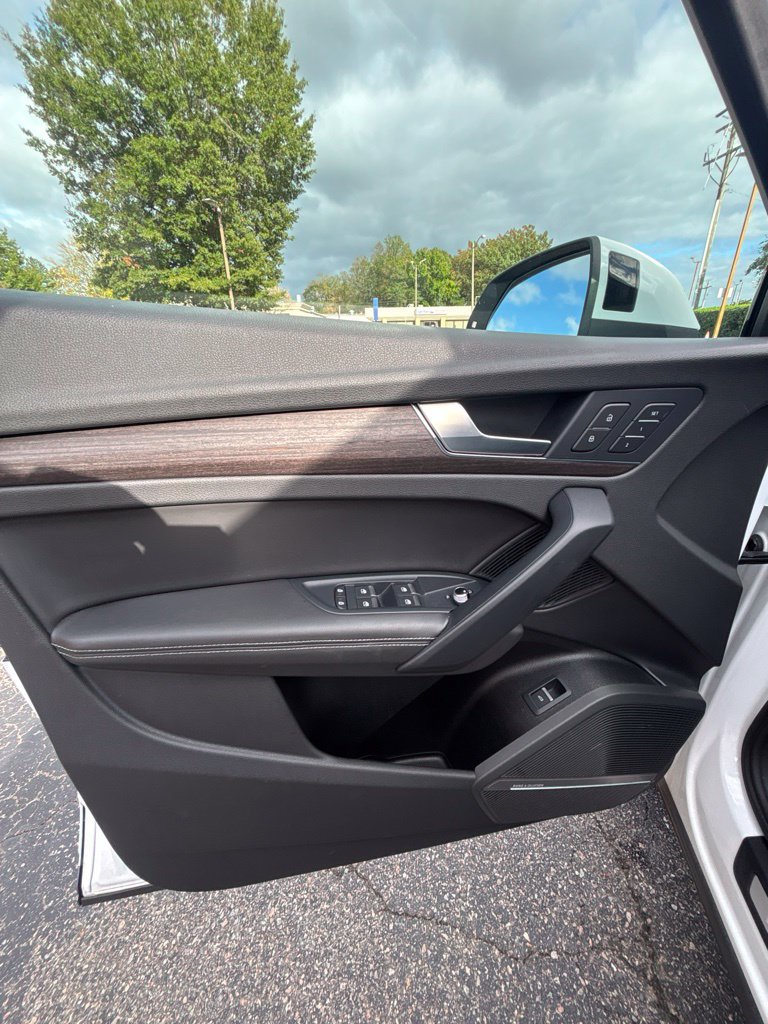 Used 2024 Audi Q5 2.0T Premium Plus AWD/4WD image 22