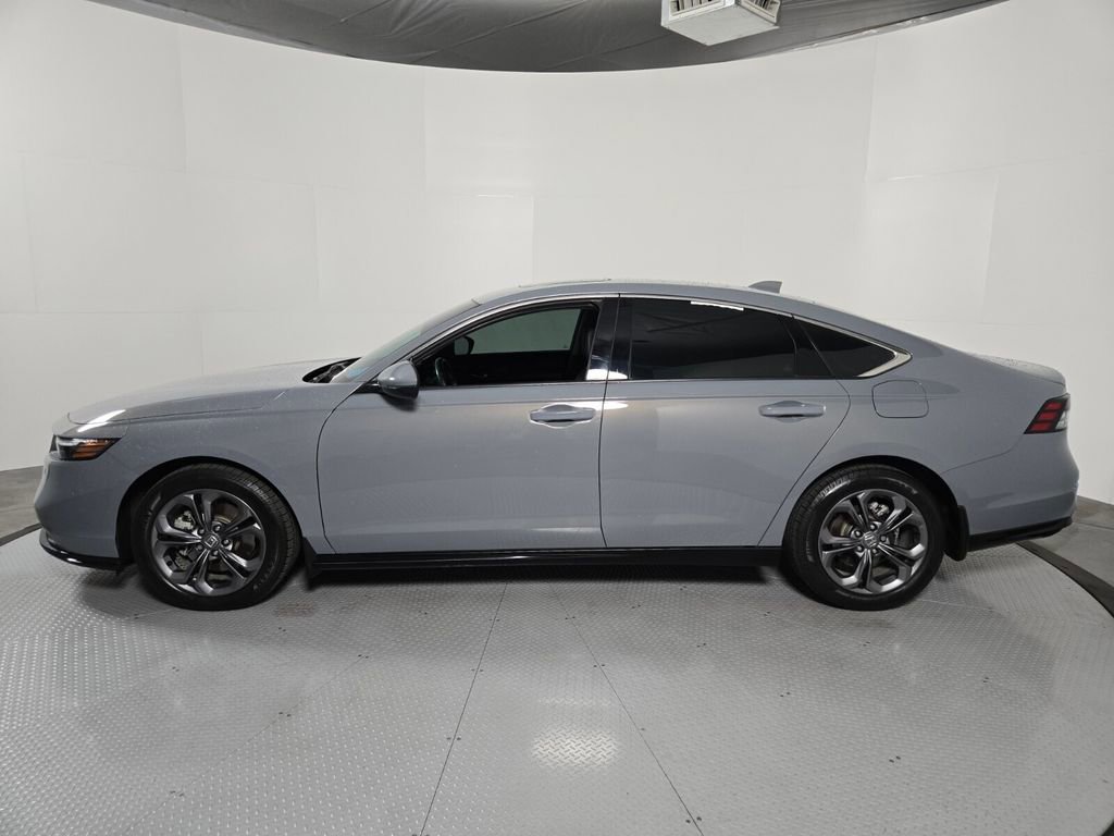 Used 2024 Honda Accord EX-L image 3