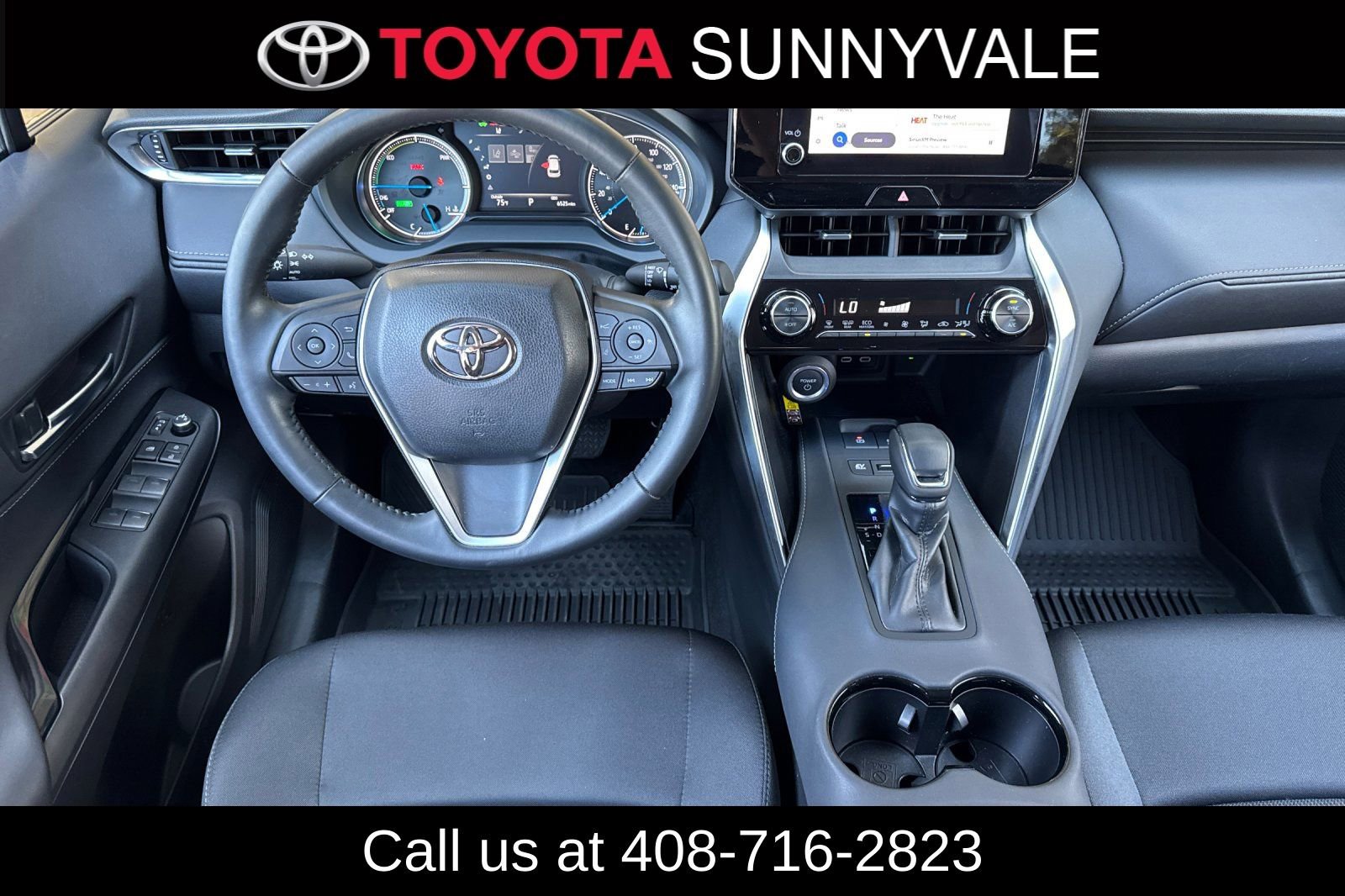Used 2023 Toyota Venza LE AWD/4WD image 19