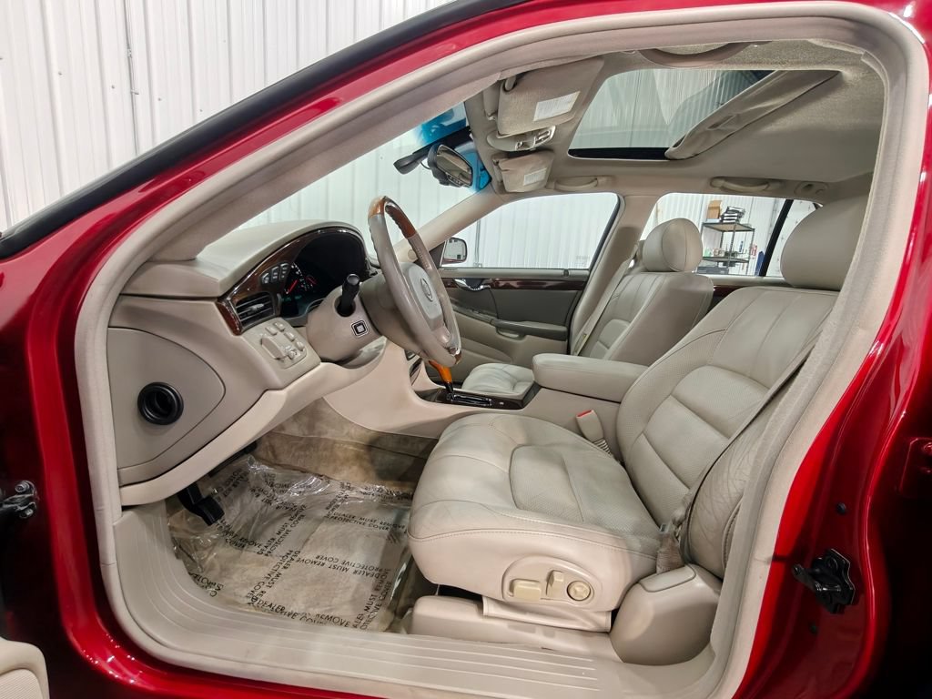 Used 2003 Cadillac De Ville DTS w/ Premium Luxury Package FWD image 24
