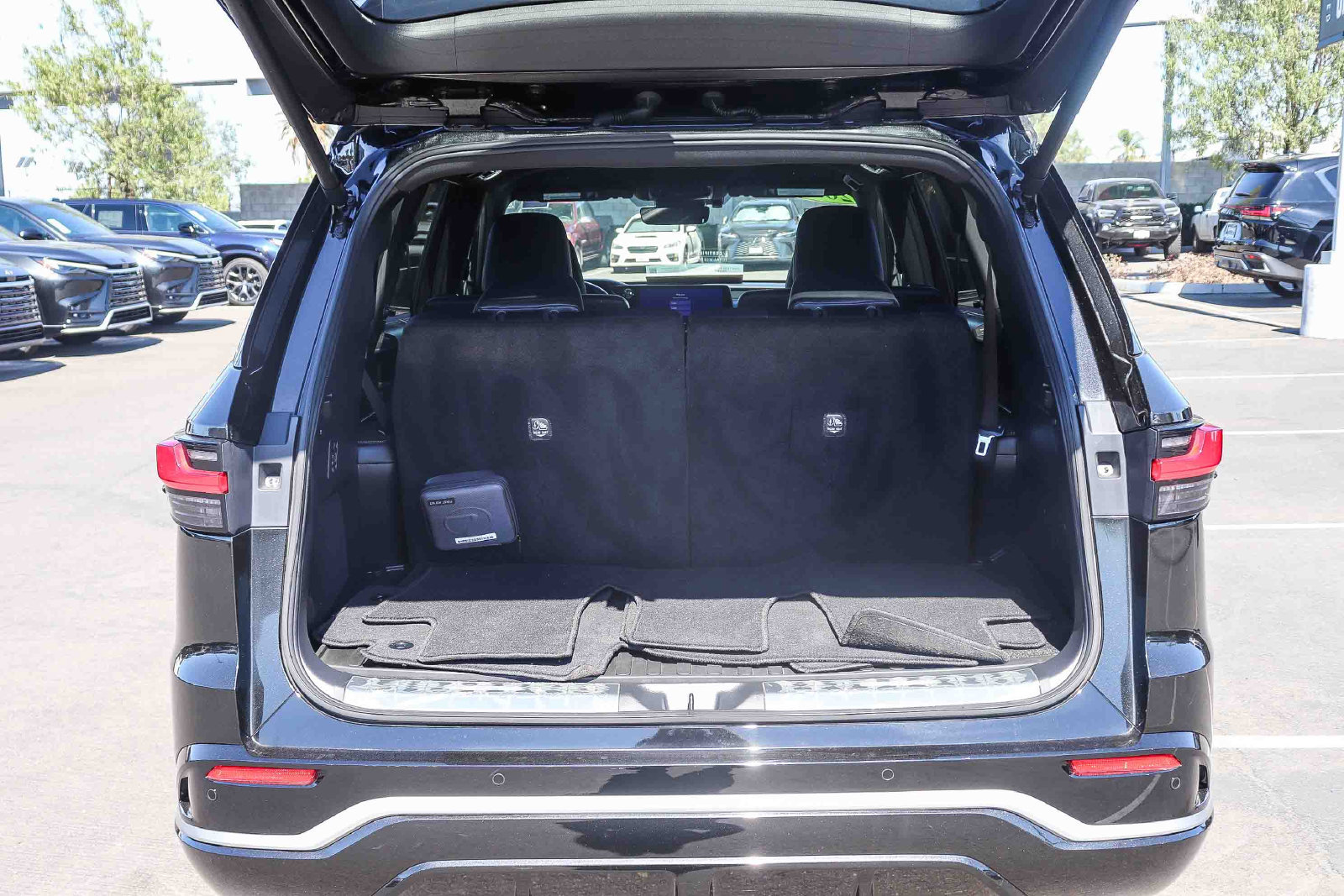 Certified 2025 Lexus TX 500h AWD w/ Technology Package image 31