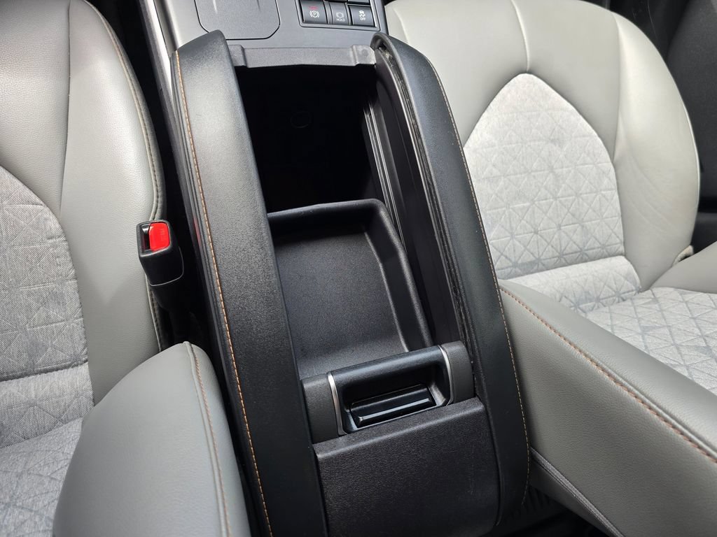 Used 2023 Toyota Highlander Bronze Edition AWD/4WD image 26