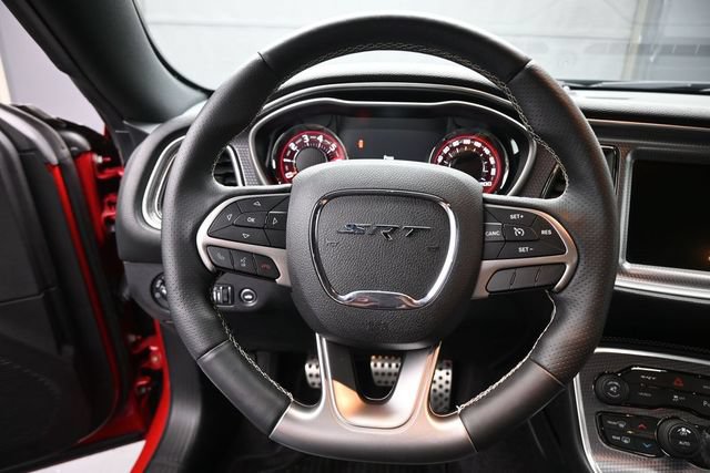 Used 2016 Dodge Challenger SRT Hellcat RWD image 7
