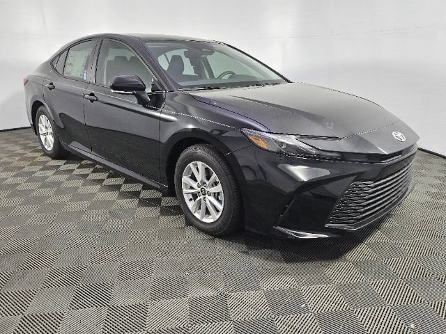 New 2026 Toyota Camry LE FWD image 1