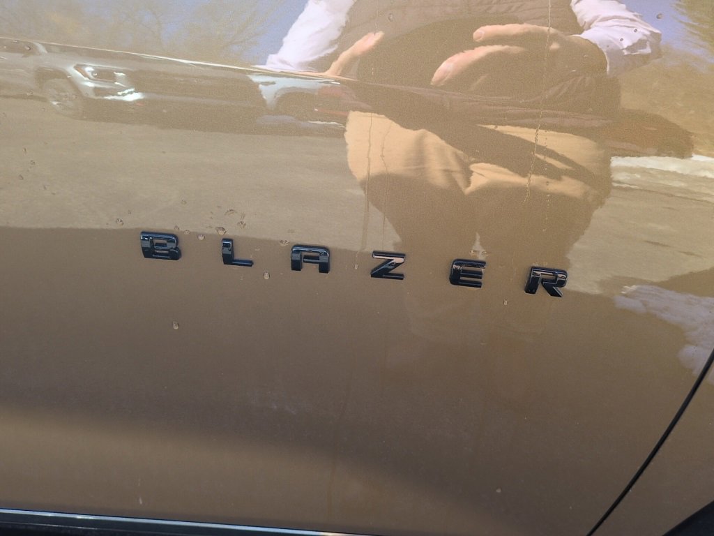 Used 2019 Chevrolet Blazer RS w/ Sun and Wheels Package image 18