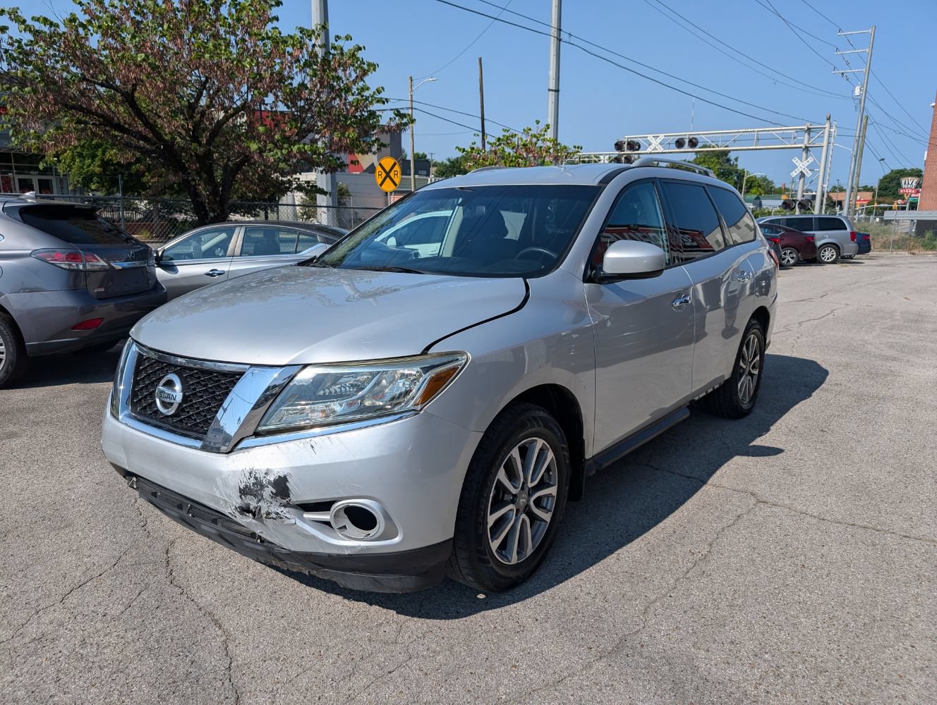 Used 2016 Nissan Pathfinder S FWD image 3