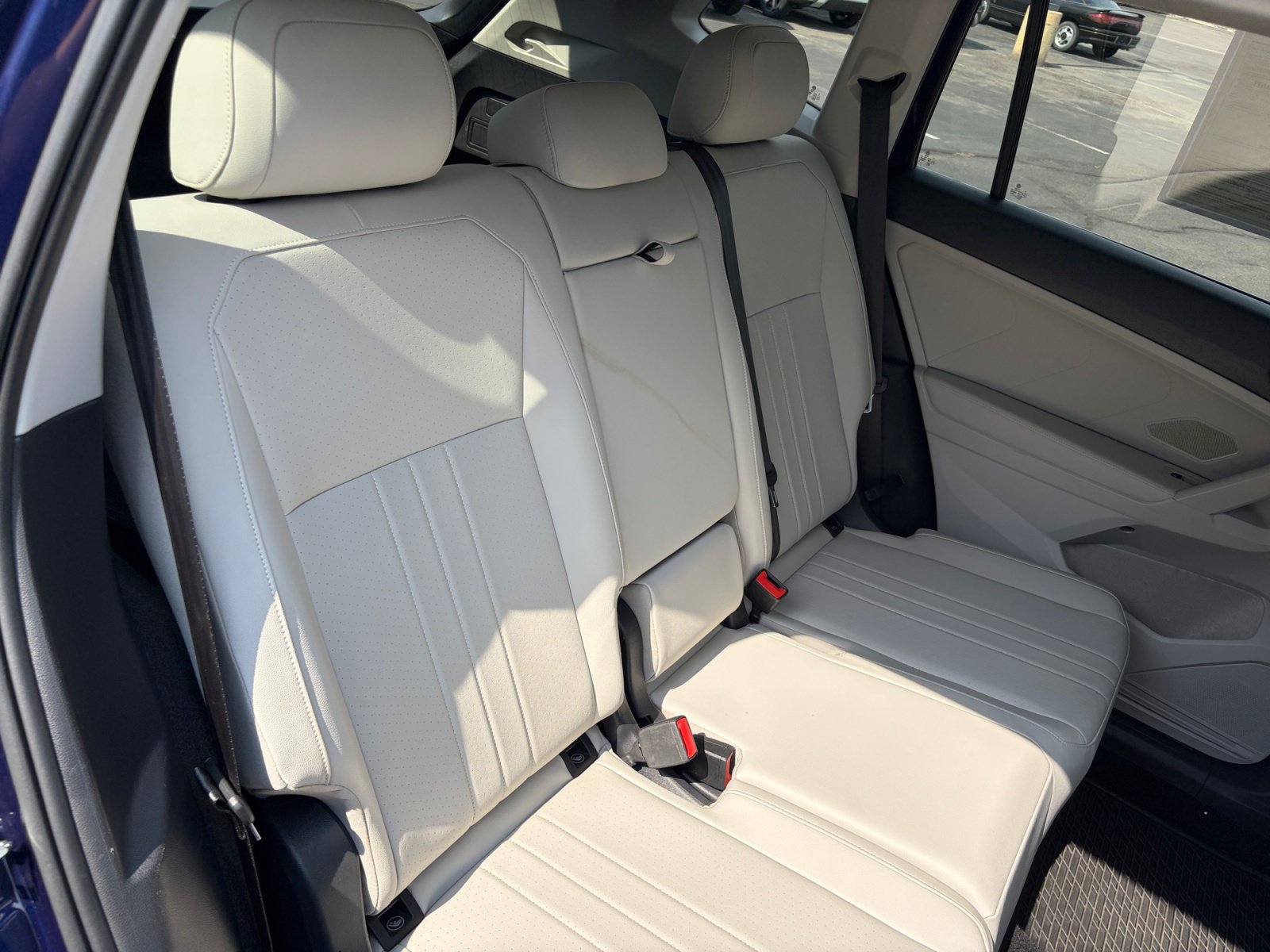 Used 2024 Volkswagen Tiguan SE AWD/4WD image 18