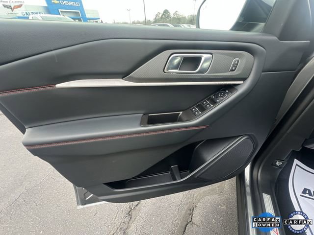 Used 2025 Ford Explorer ST-Line w/ ST-Line Street Pack image 21