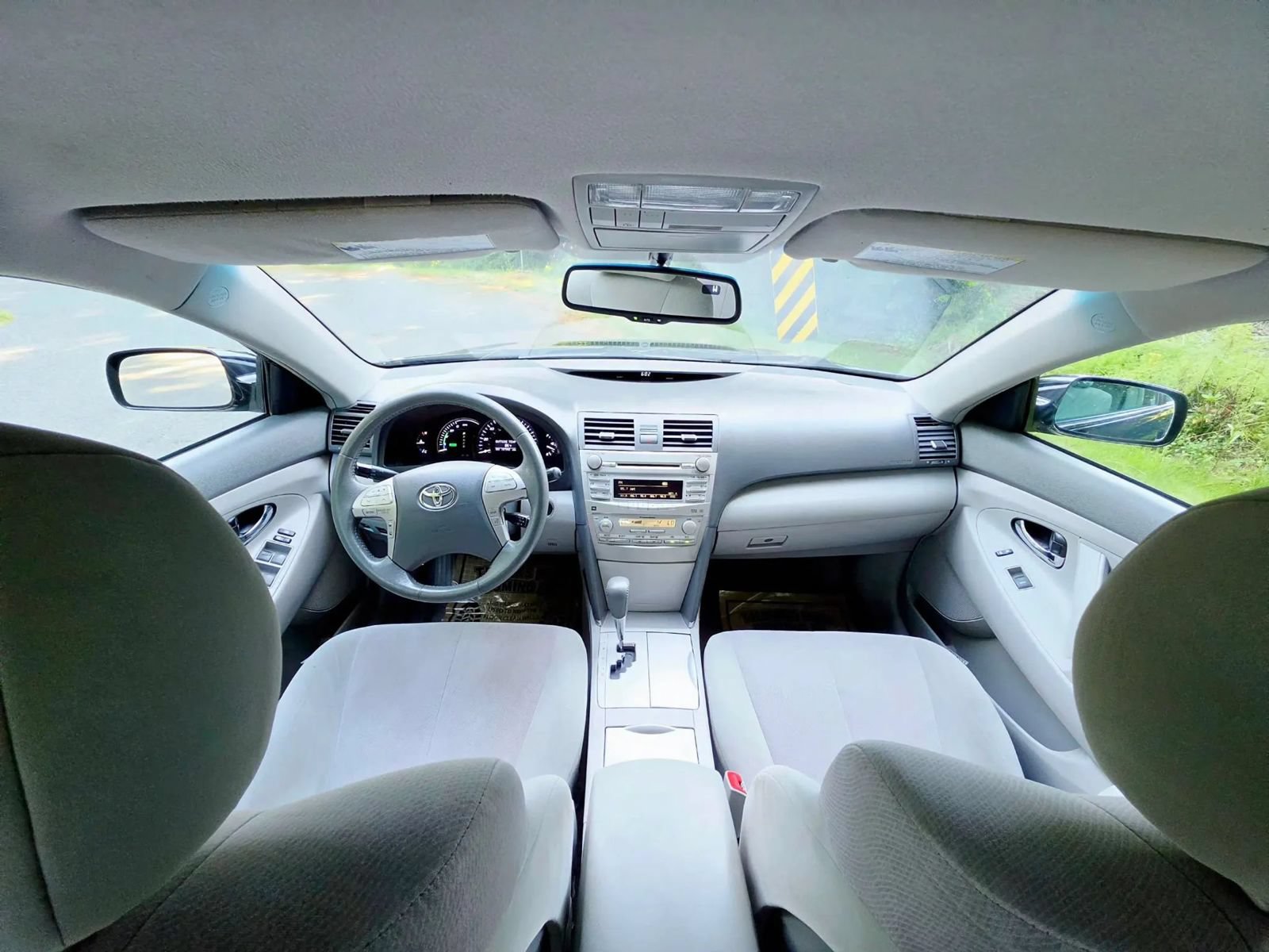 Used 2010 Toyota Camry Hybrid FWD image 13