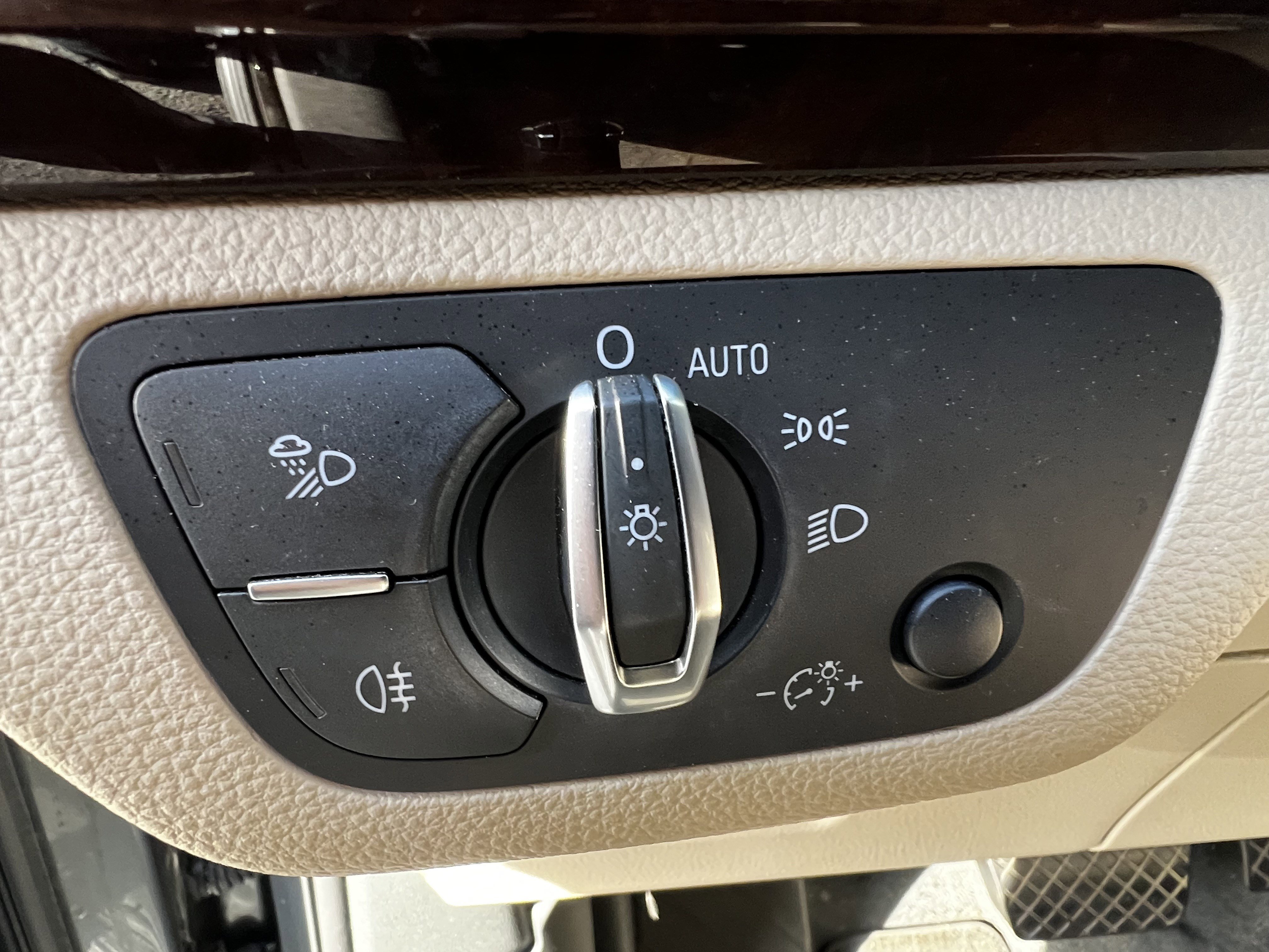 Used 2018 Audi Q5 2.0T Premium Plus w/ Premium Plus Package image 15