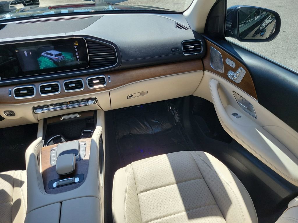 Used 2021 Mercedes-Benz GLS 450 4MATIC image 19