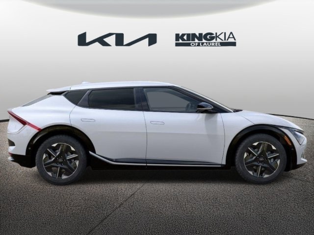 New 2026 Kia EV6 Wind RWD image 8