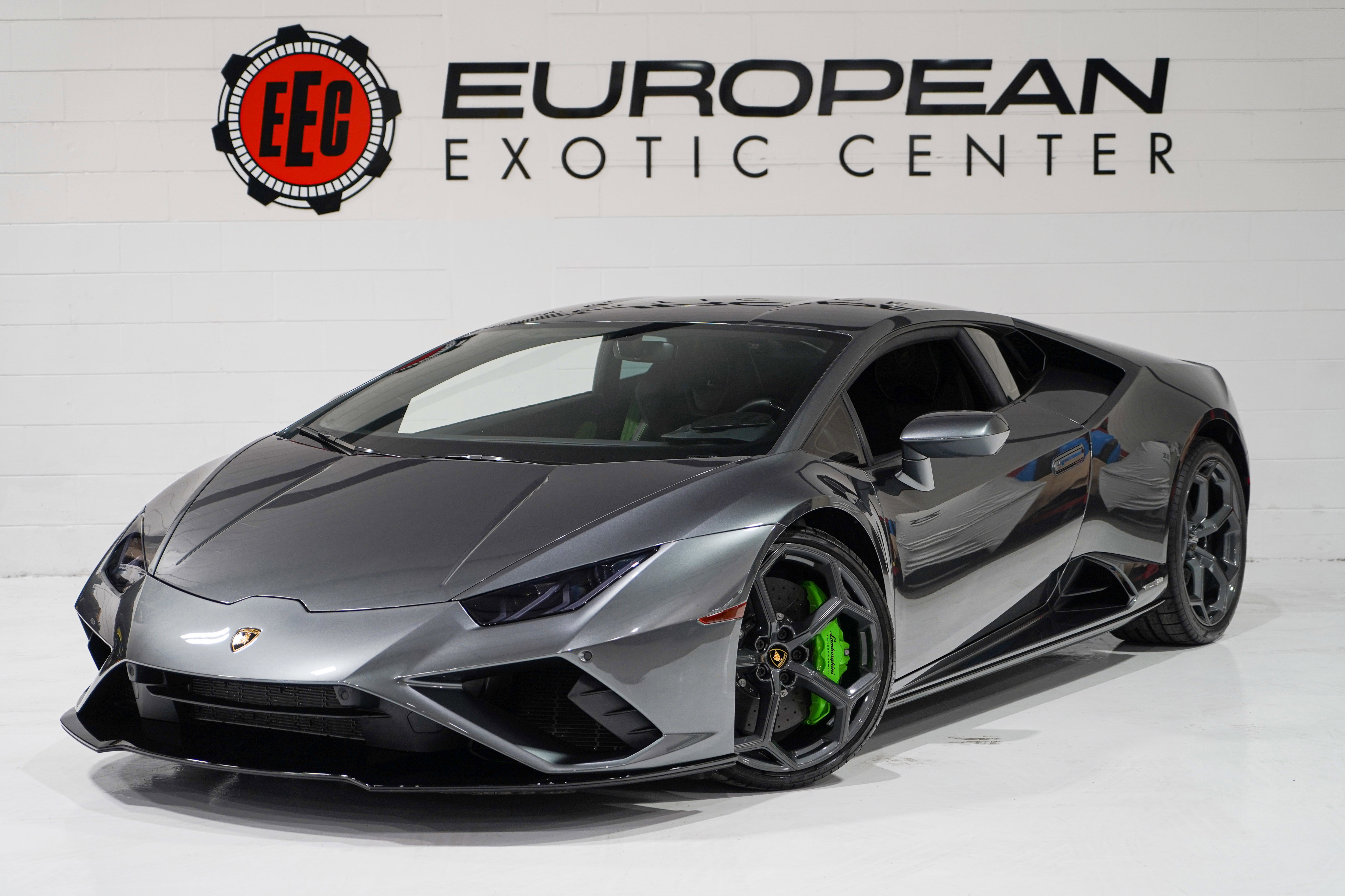 Used 2022 Lamborghini Huracan EVO RWD image 4