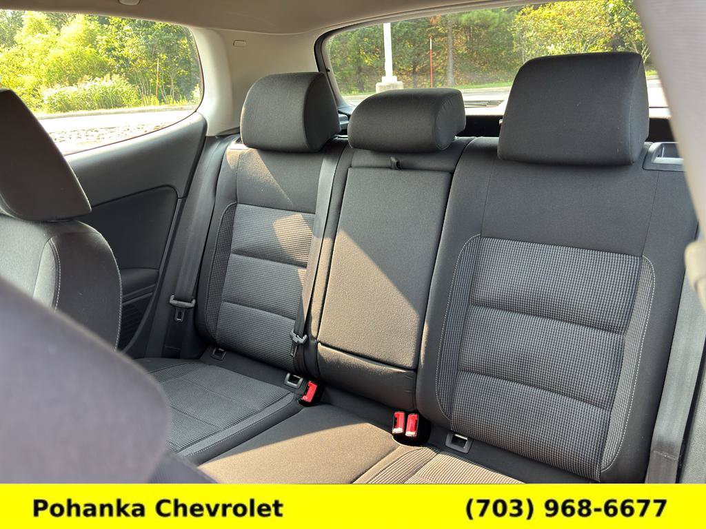 Used 2012 Volkswagen Golf 2-Door FWD image 20