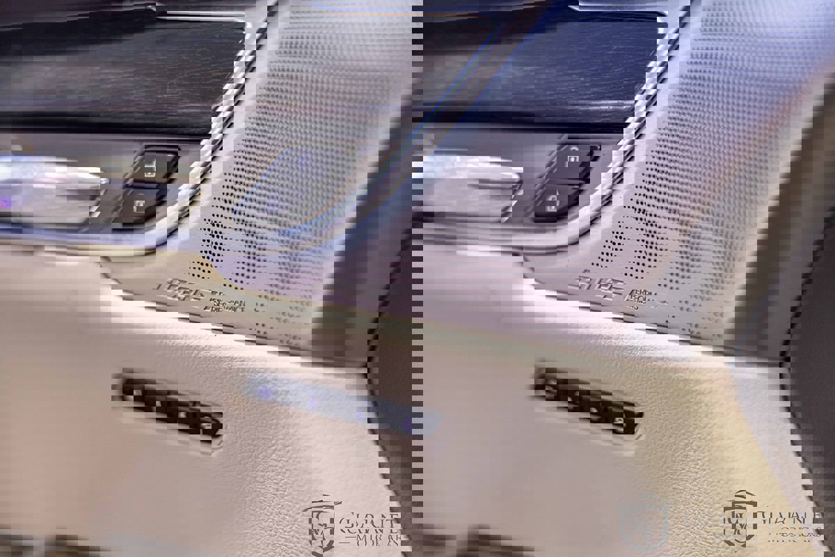 Used 2022 Cadillac XT6 Premium Luxury image 31