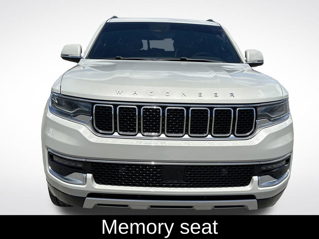 Used 2022 Jeep Wagoneer Series II w/ Premium Group I AWD/4WD image 10