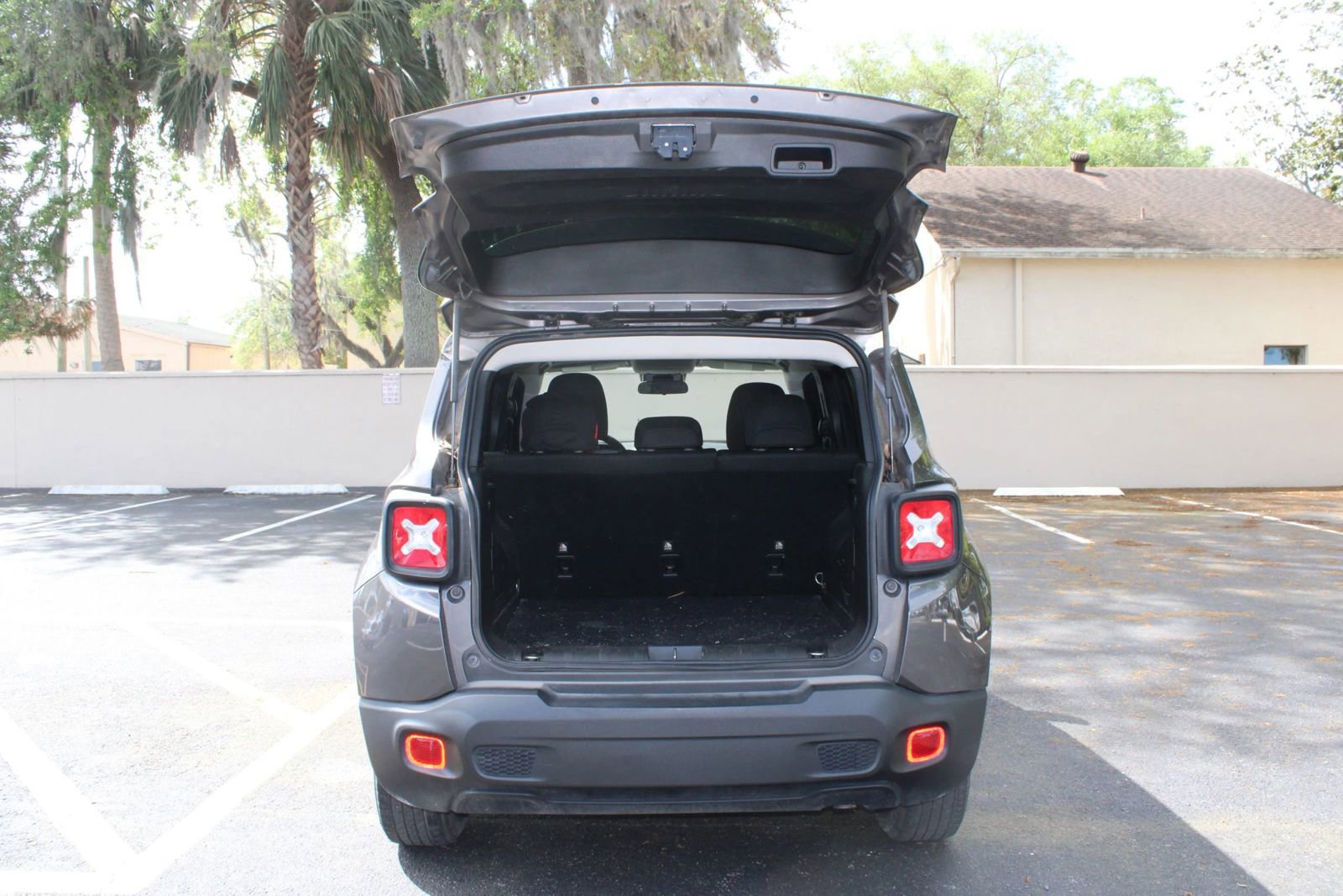 Used 2021 Jeep Renegade Sport image 7