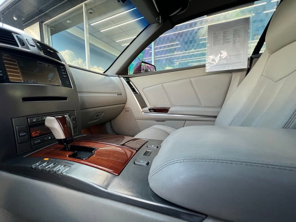 Used 2005 Cadillac XLR Base image 54