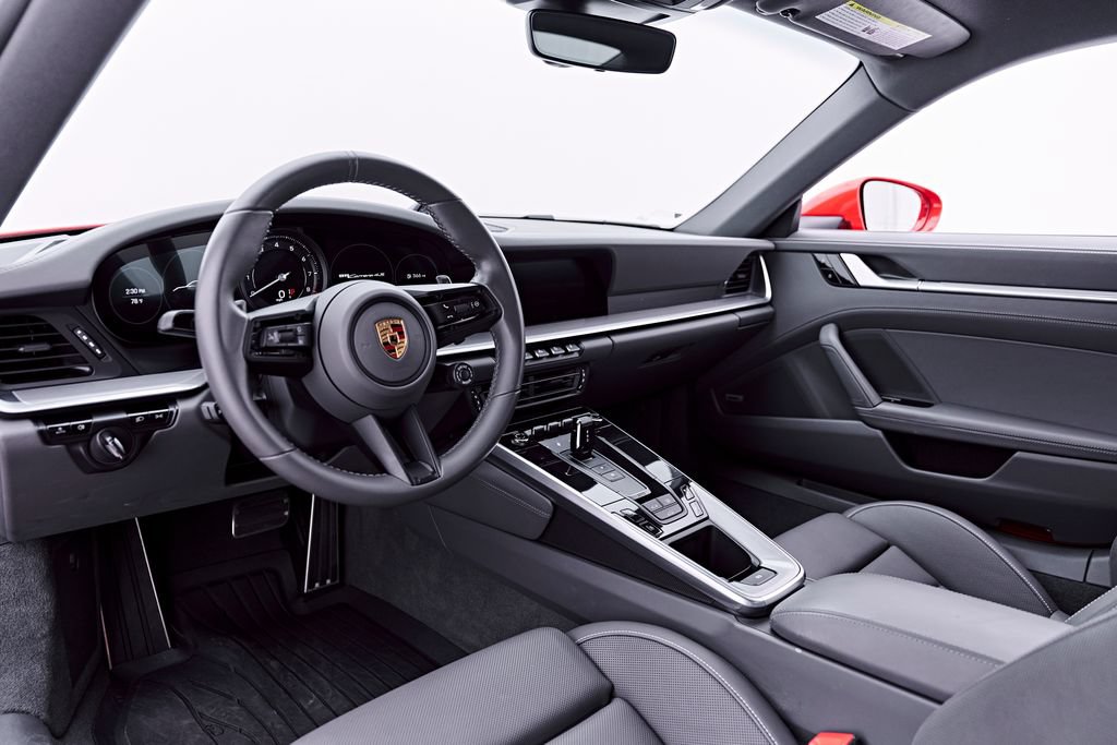 Used 2020 Porsche 911 Carrera 4S AWD/4WD image 2