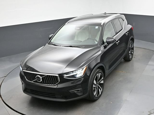 Used 2023 Volvo XC40 B5 Ultimate w/ Protection Package Premier AWD/4WD image 45
