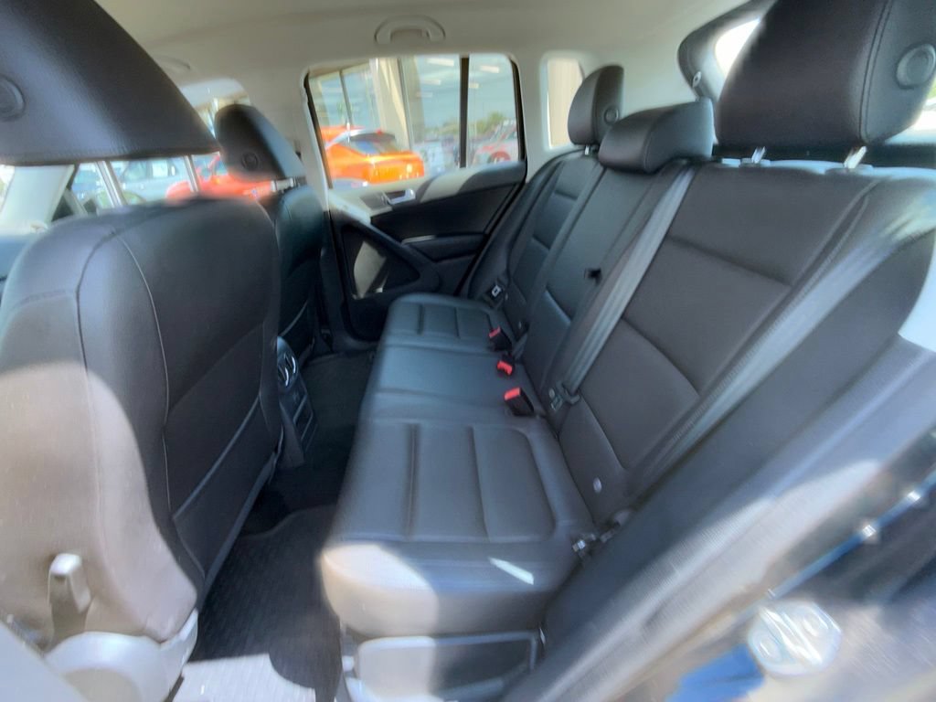 Used 2017 Volkswagen Tiguan S AWD/4WD image 25