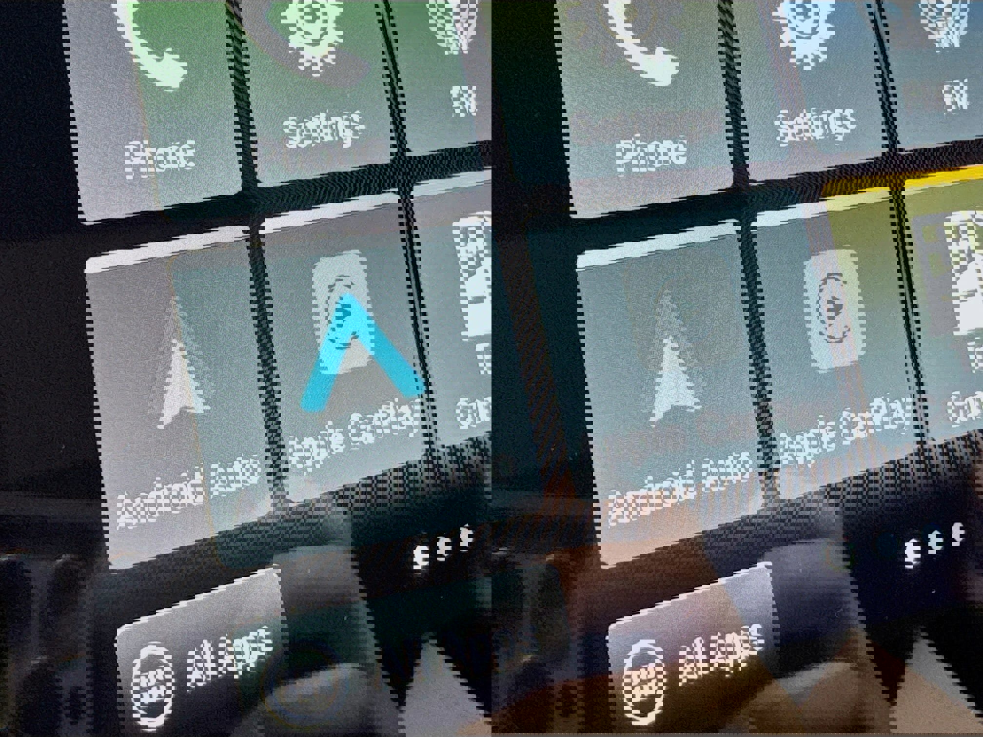 Used 2022 Honda Passport EX-L image 2