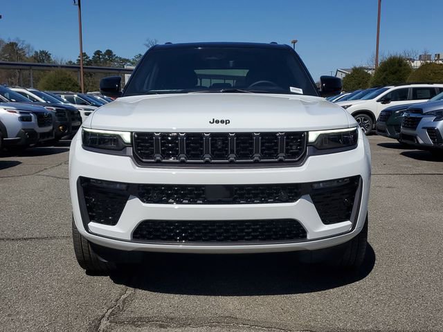 New 2026 Jeep Grand Cherokee Summit image 2
