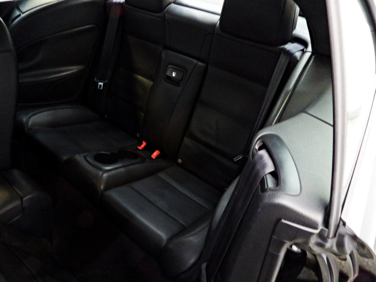 Used 2013 Volkswagen Eos image 9