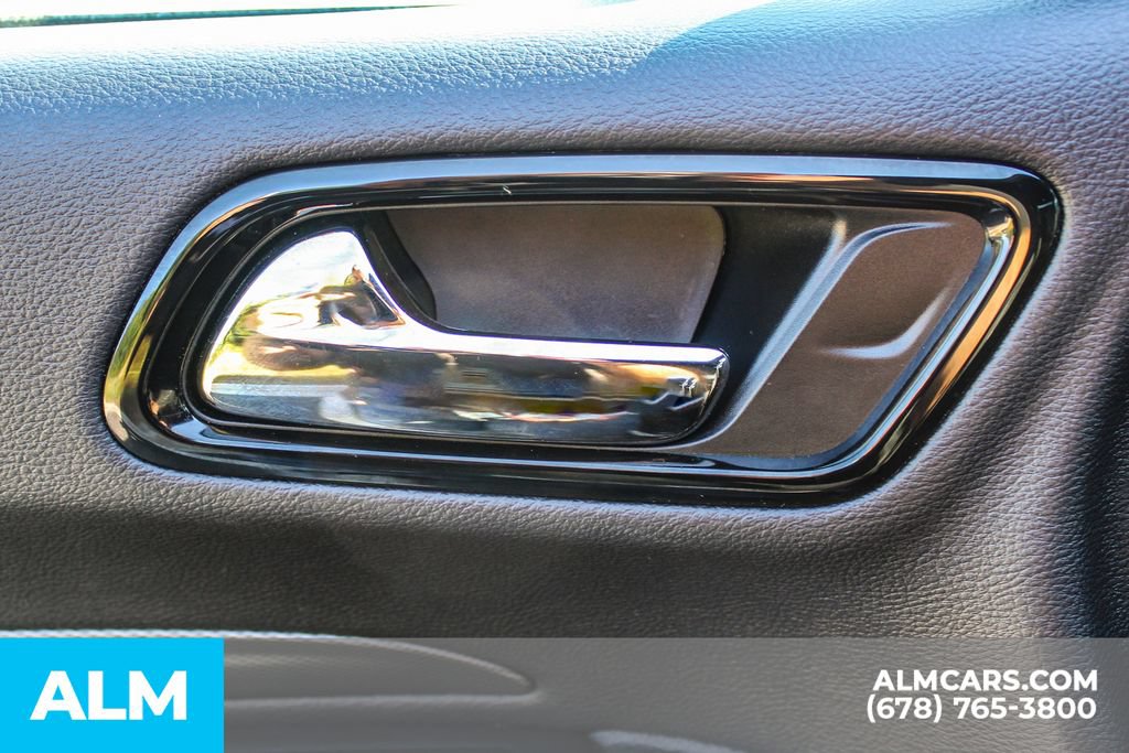 Used 2025 Dodge Durango GT RWD image 37