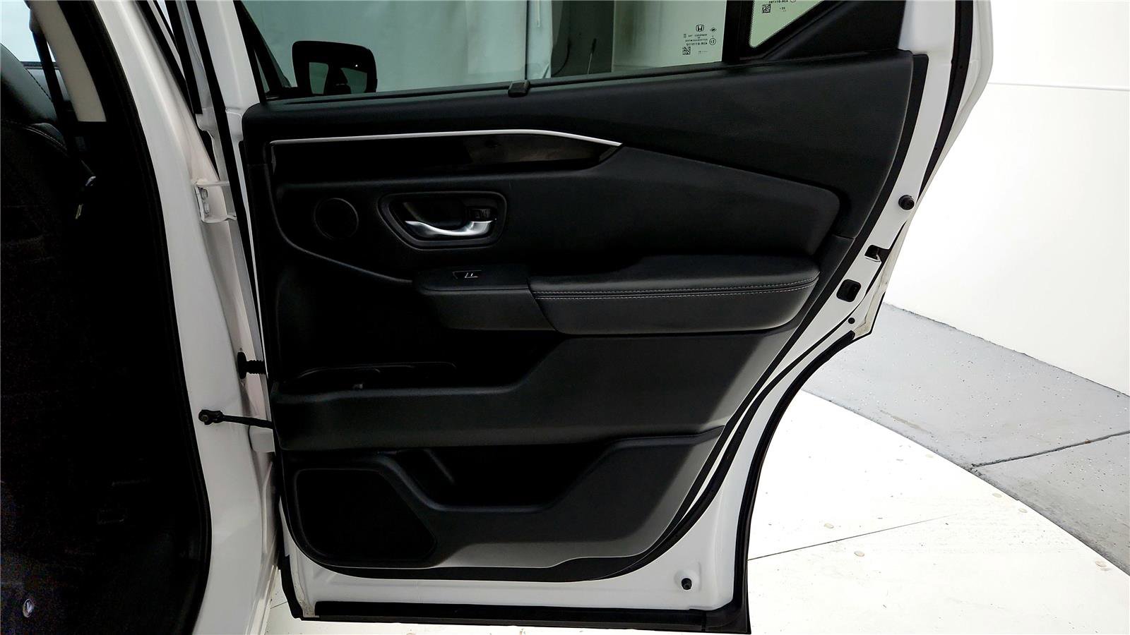 Used 2023 Honda Pilot Touring image 19