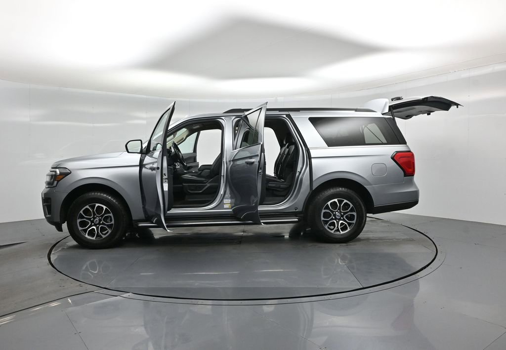 Certified 2023 Ford Expedition Max XLT image 41