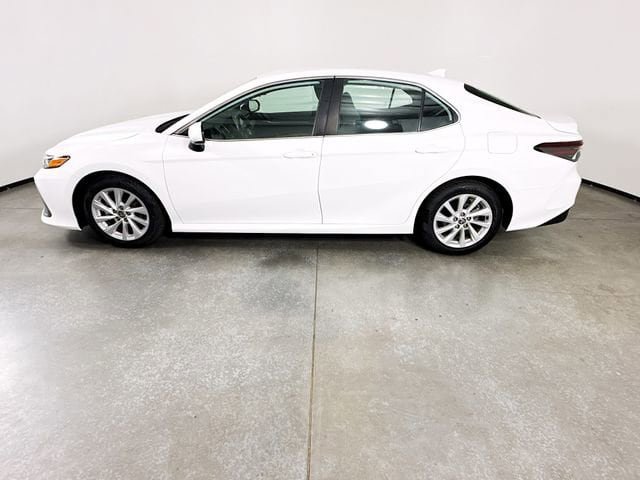 Certified 2023 Toyota Camry LE FWD image 5