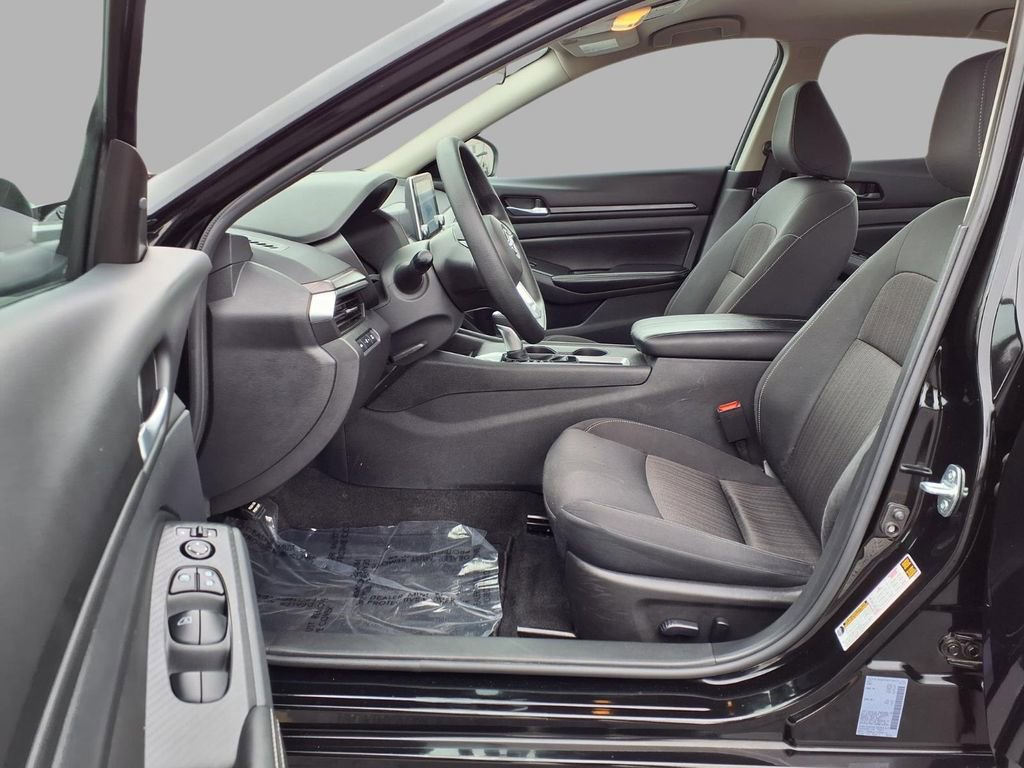 Certified 2025 Nissan Altima 2.5 SV image 22