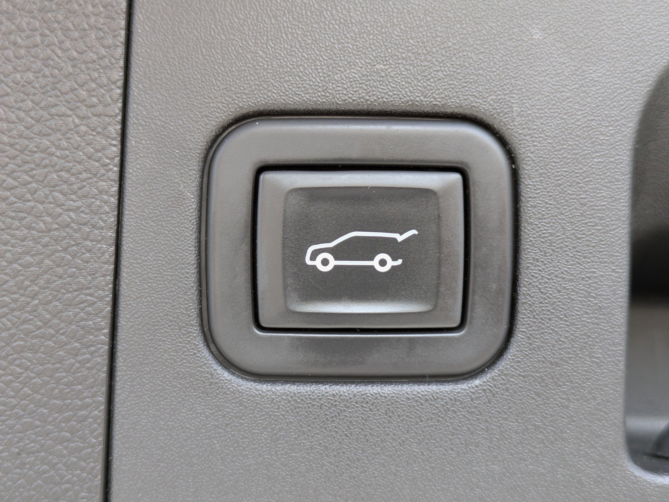 Certified 2023 Cadillac XT4 Premium Luxury w/ LPO, Onyx Lite Package image 12