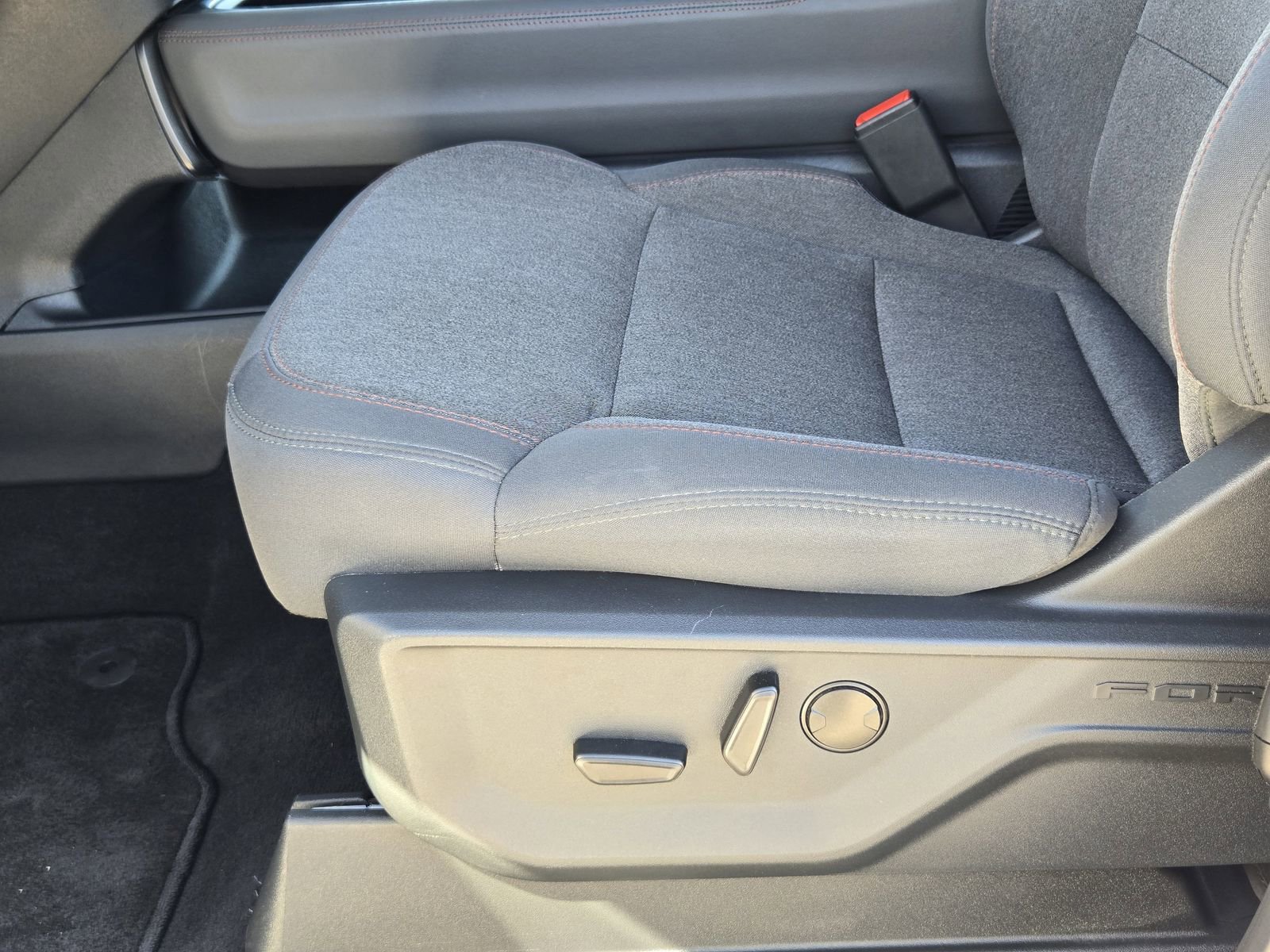 Used 2025 Ford Expedition Max Active image 23