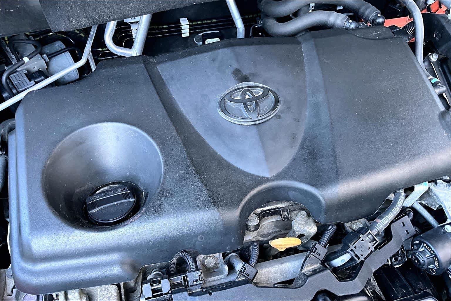 Used 2022 Toyota Highlander XLE AWD/4WD image 30