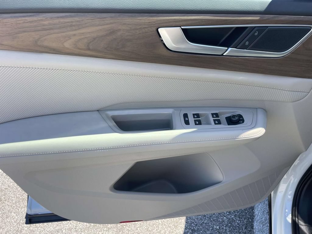 New 2026 Volkswagen Atlas SE FWD image 17