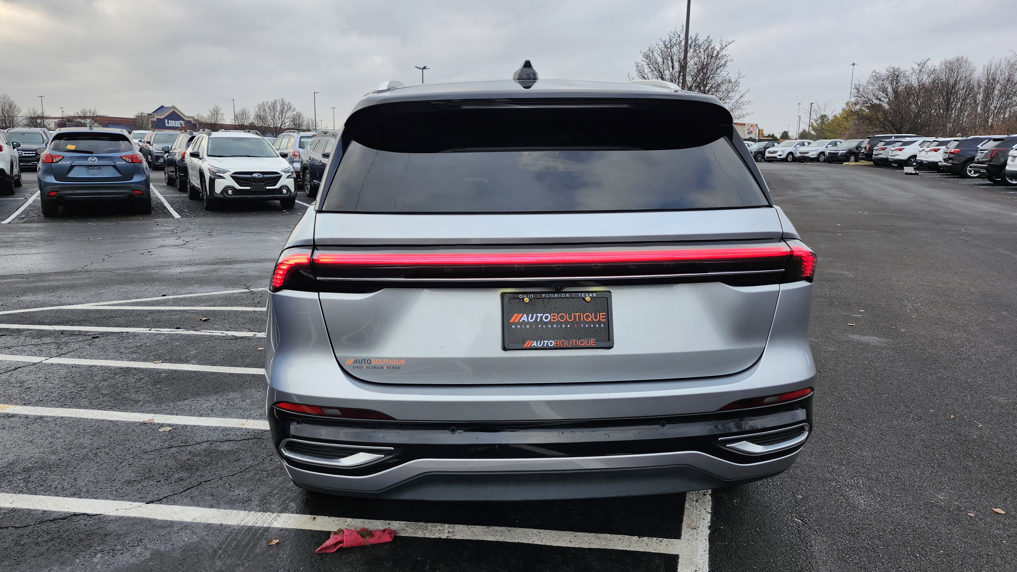 Used 2024 Lincoln Nautilus Reserve image 16