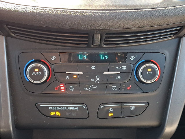 Used 2019 Ford Edge SEL w/ Equipment Group 201A AWD/4WD image 16