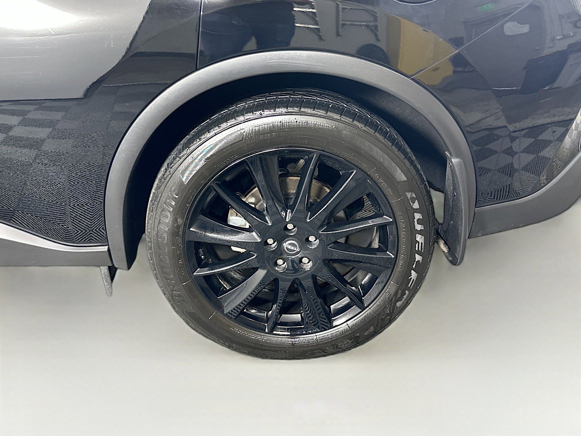 Used 2024 Nissan Murano SV w/ SV Midnight Edition Package image 11