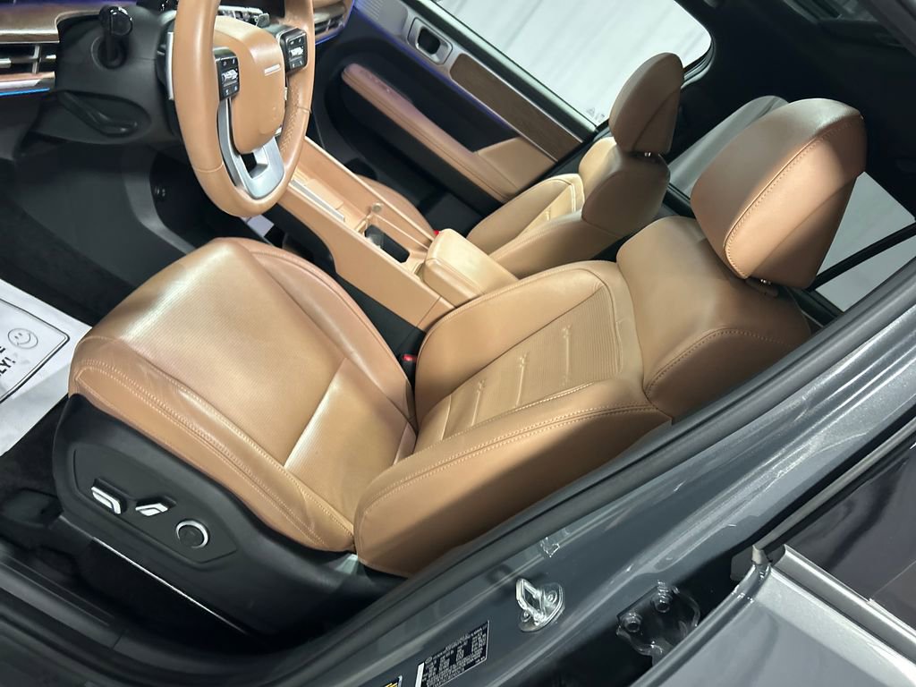 Used 2025 Hyundai Santa Fe Limited image 10