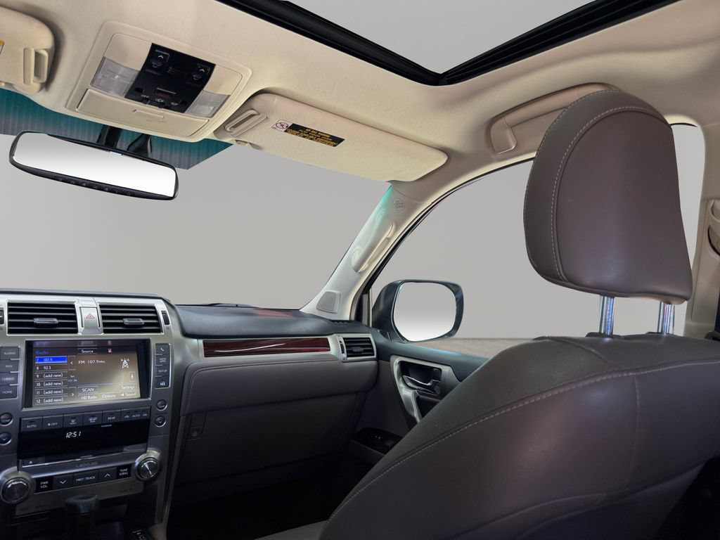 Used 2018 Lexus GX 460 Premium w/ Premium Package AWD/4WD image 26