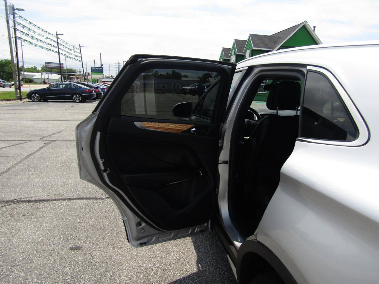Used 2015 Lincoln MKC AWD w/ Equipment Group 101A Select image 19