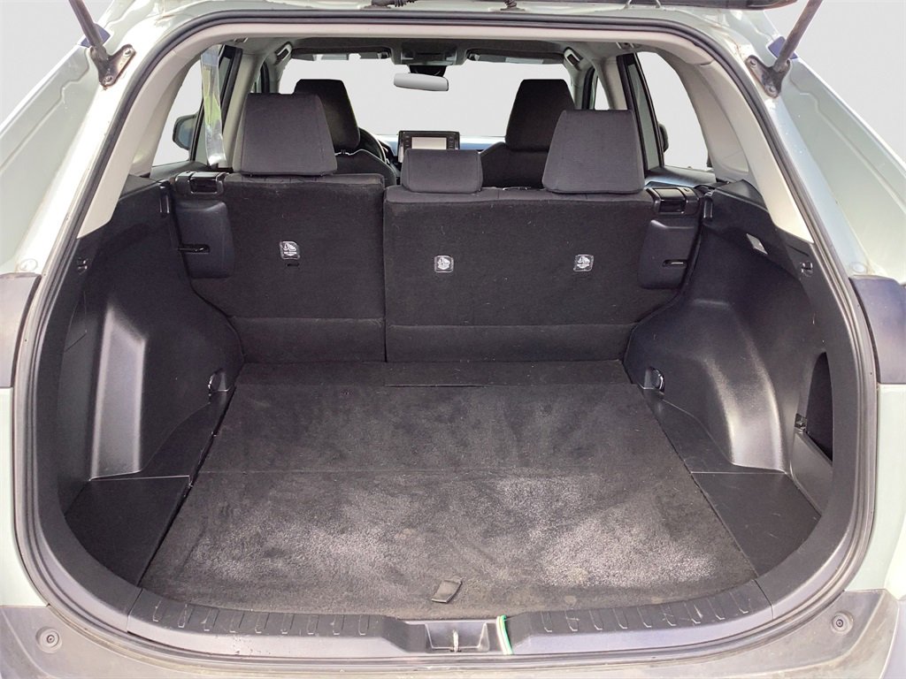Used 2020 Toyota RAV4 XLE image 20