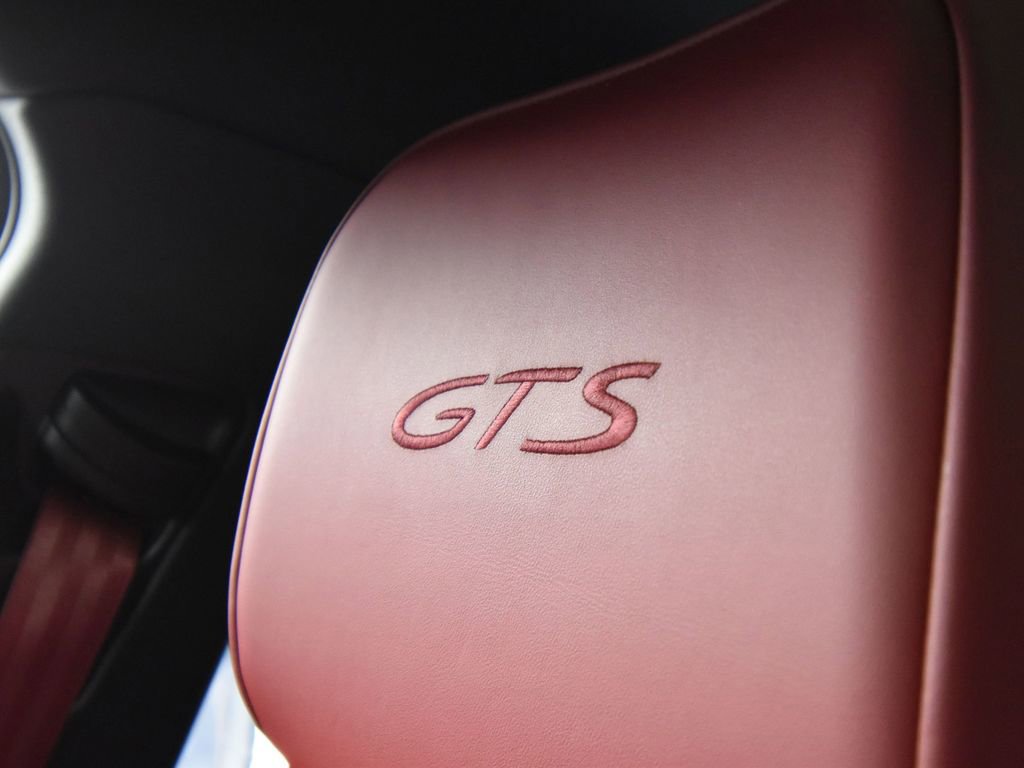 Certified 2024 Porsche Macan GTS AWD/4WD image 39
