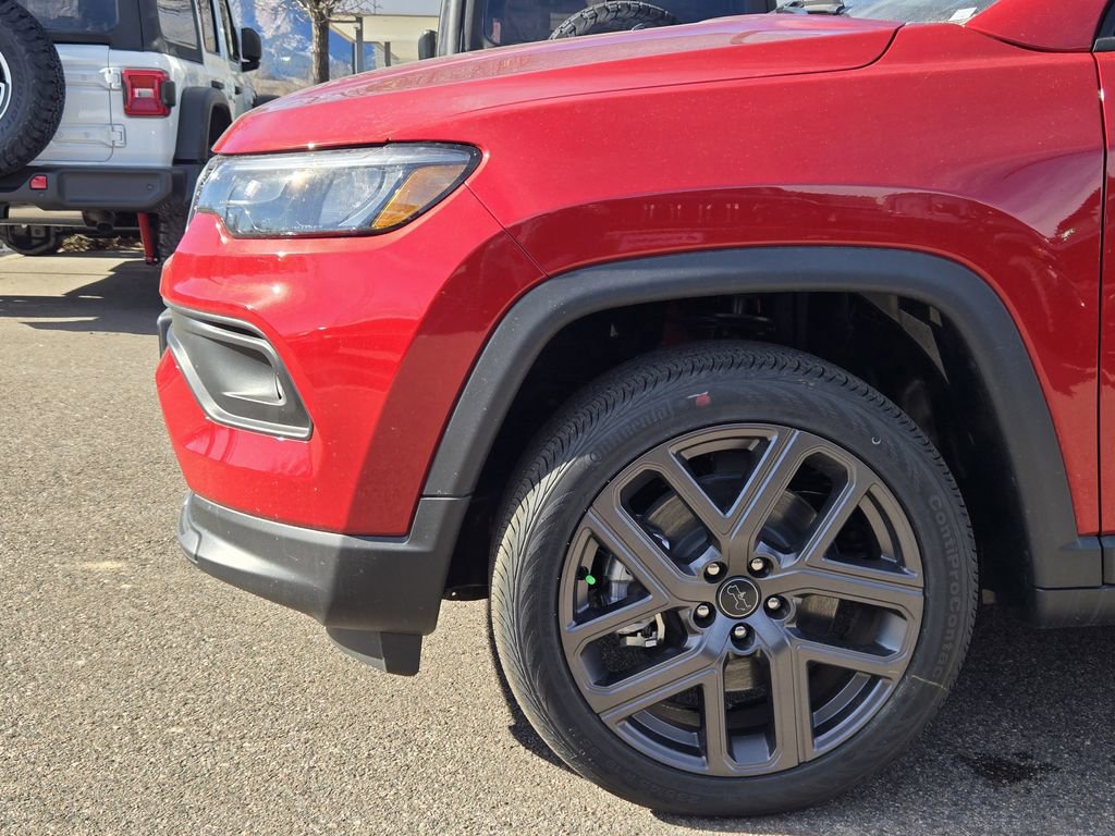 New 2026 Jeep Compass Latitude image 5