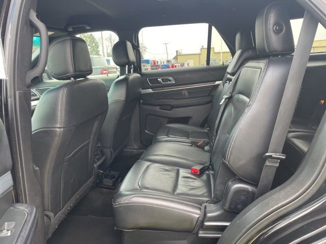 Used 2017 Ford Explorer Limited image 9