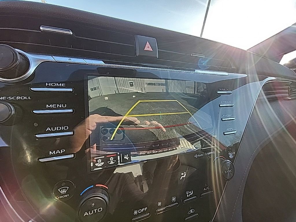 Used 2019 Toyota Camry XLE image 19